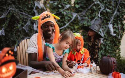 Spooky Garden Adventures: How to Make Halloween Eco-Friendly and Fun! 🎃🌿