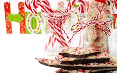Peppermint Bark Shards: A Tasty Smash for the Holidays!
