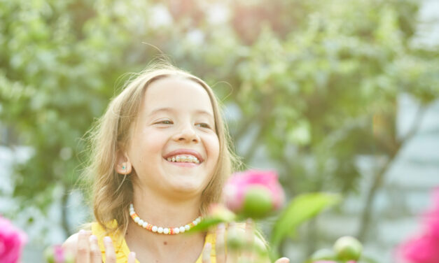 Mindful Moments in the Garden: Jasmine’s Calm-Through-Nature Activities for Curious Kids
